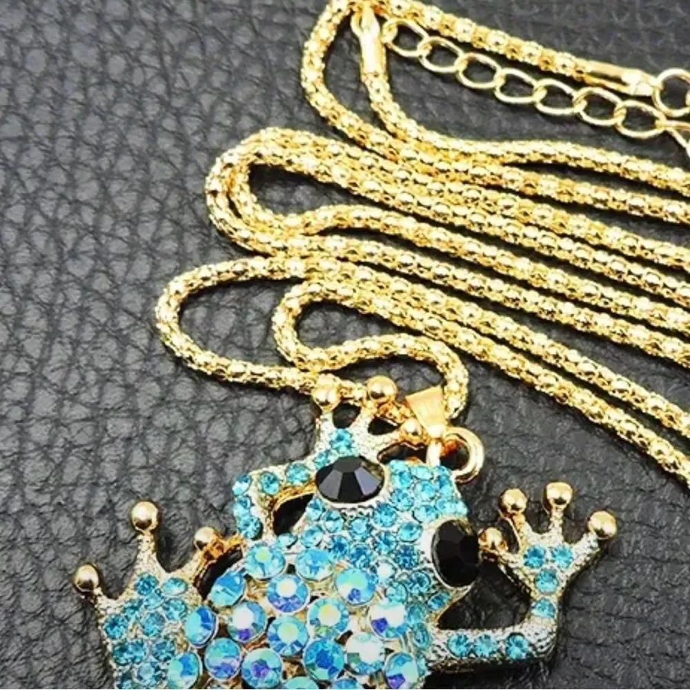 🐸 Betsey Johnson sparkling aqua crystal froggy pendant necklace 🐸